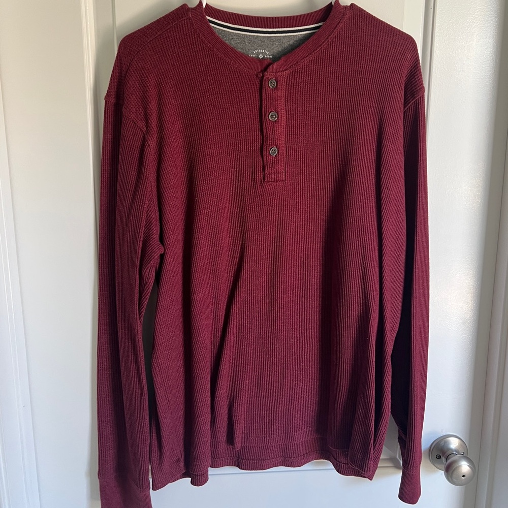Large maroon waffle knit Members Mark long sleeve knit